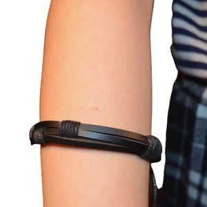 Hanpabum Bracelet Braided Strips of Leather Black Adjustable Men/Women/Kids
